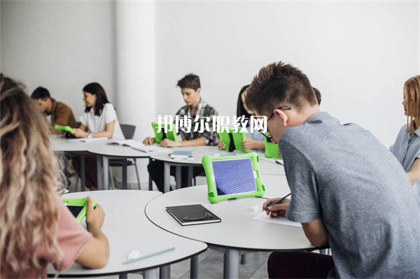 成都青蘇職業中專學校有哪些招生專業（2023年）