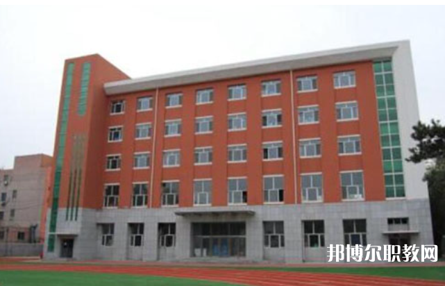 張家口華航中等專業學校地址，乘車路線