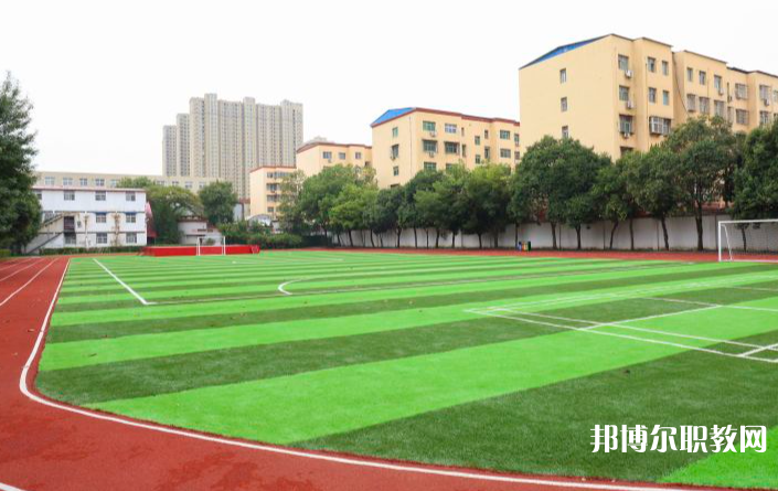 鄭州新華中等專業學校怎么樣、好不好
