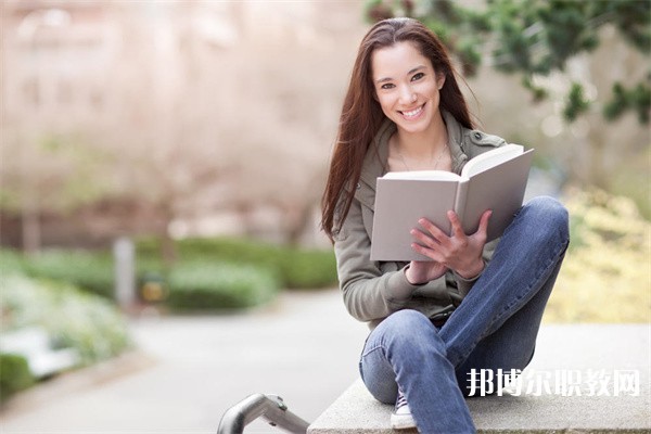 江蘇哪里的中職學校能讀英語專業(yè)