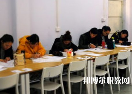 河南工藝美術學校2023年招生錄取分數線(2024參考)