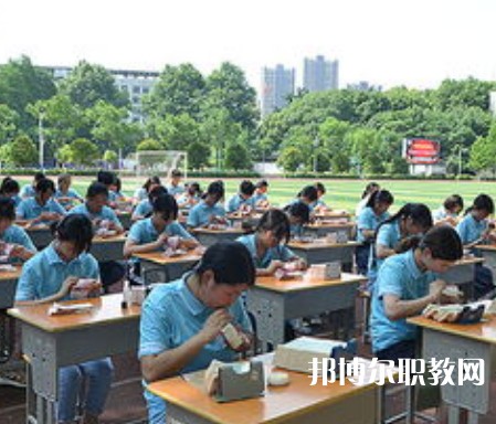武漢供銷商業學校2023年招生錄取分數線（2024參考）