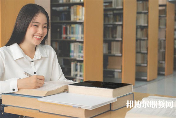 廣東哪里的中職學校能讀民航安全技術管理專業