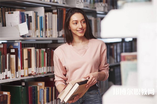 廣西哪里的中職學校能讀旅游文秘專業(yè)