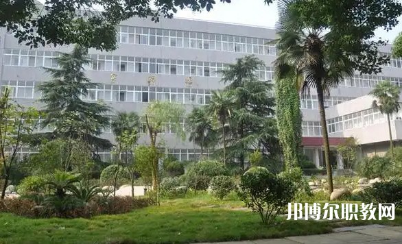 湖北2025年初中生可以去讀什么鐵路學校