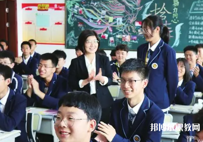2025臨滄中職學校最新排名前三名單