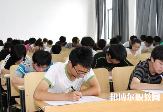 2025汕頭中專學校最新排名前三名單