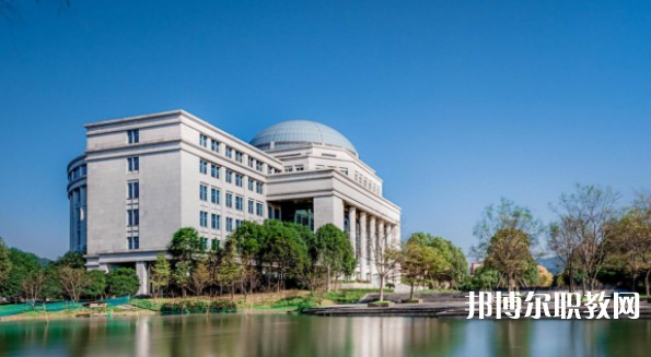 2025慶陽中專學校最新排名前三名單