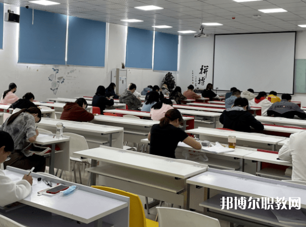 2025陽泉中專學校最新排名前三名單