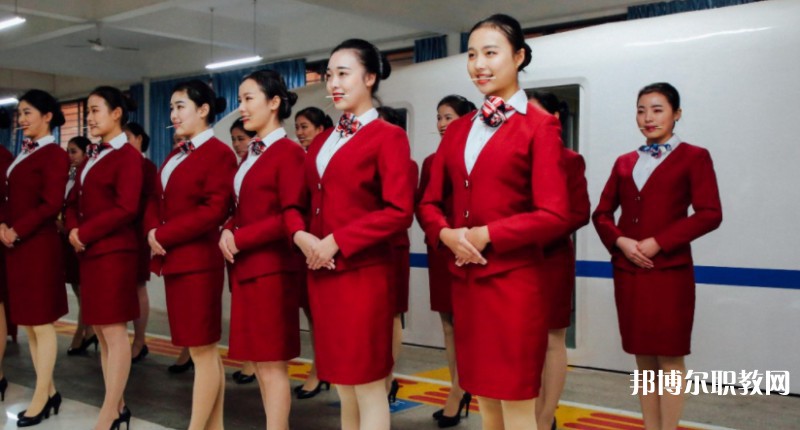 湖北2025年女生讀鐵路學校好嗎