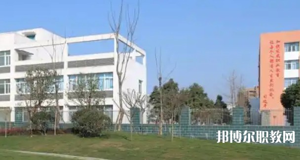 成都2025年女生讀鐵路學校怎么樣