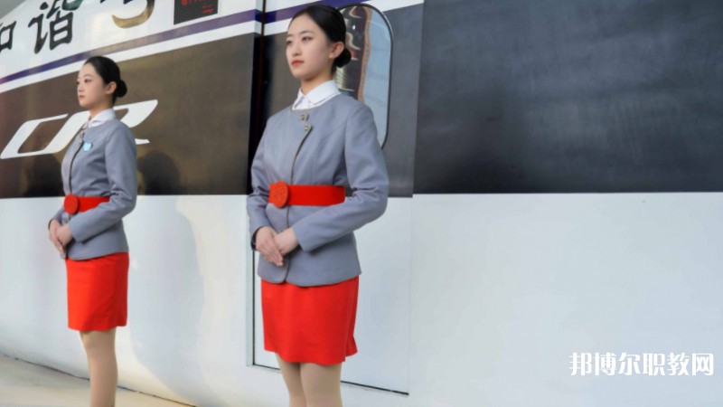 湖北2025年女生適合鐵路學校嗎