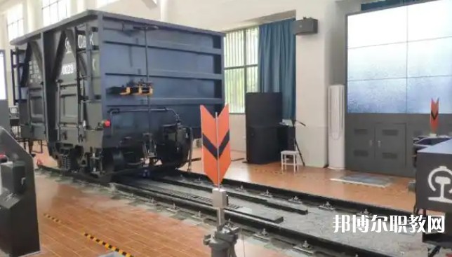 自貢2025年女生上鐵路學校學什么專業好