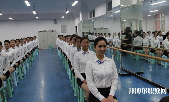 自貢2025年女生學鐵路學校有前途嗎