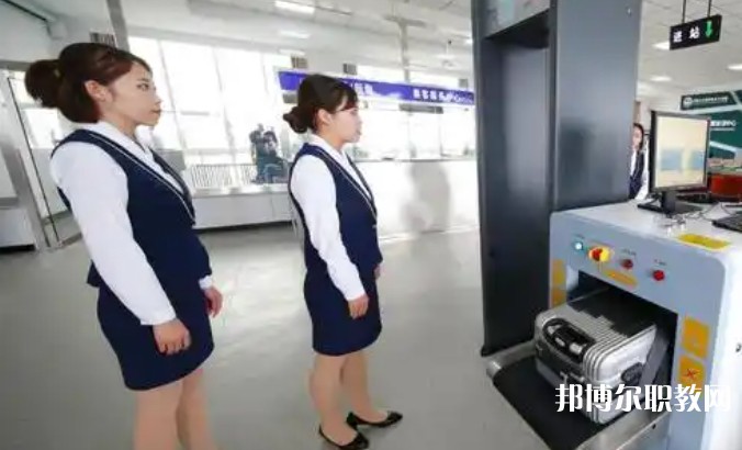 自貢2025年女生在鐵路學(xué)校學(xué)什么好