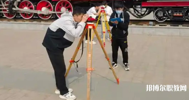 自貢2025年鐵路學(xué)校都有哪些專業(yè)