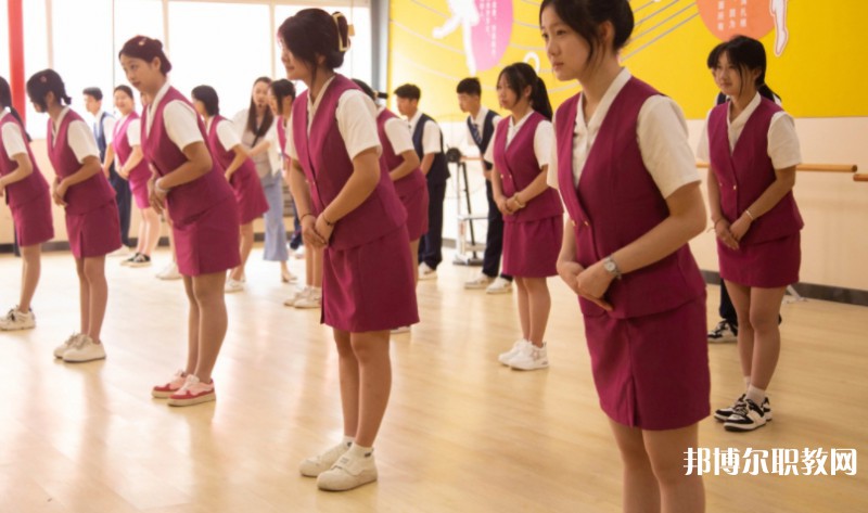 自貢2025年鐵路學校有什么專業適合女生